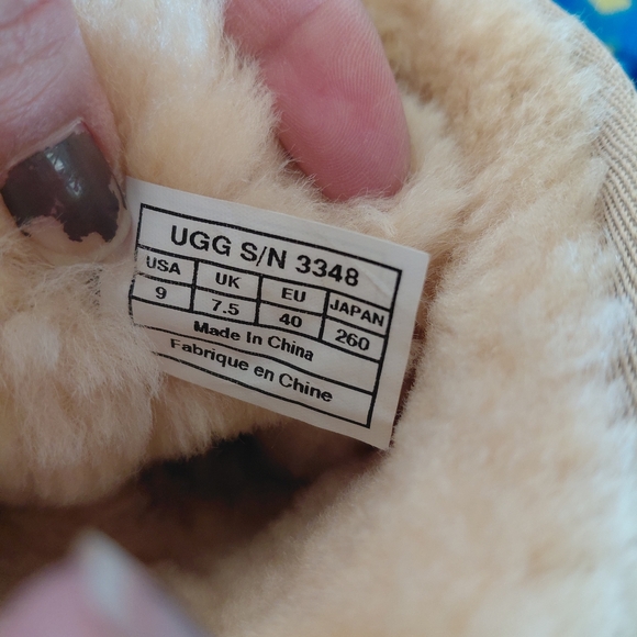 Ugg Metallic Foil Classic Short Boots - Picture 6 of 6